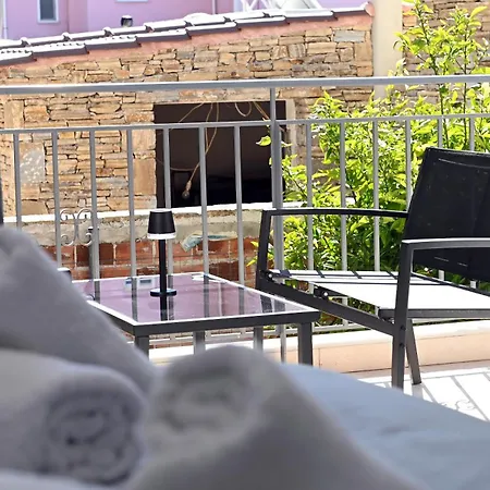 Grey Family And Friends Apartamento