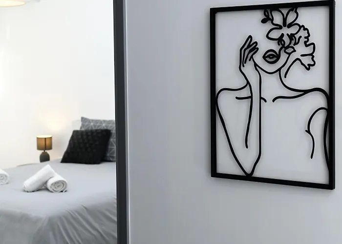 Grey Family And Friends Nea Kios